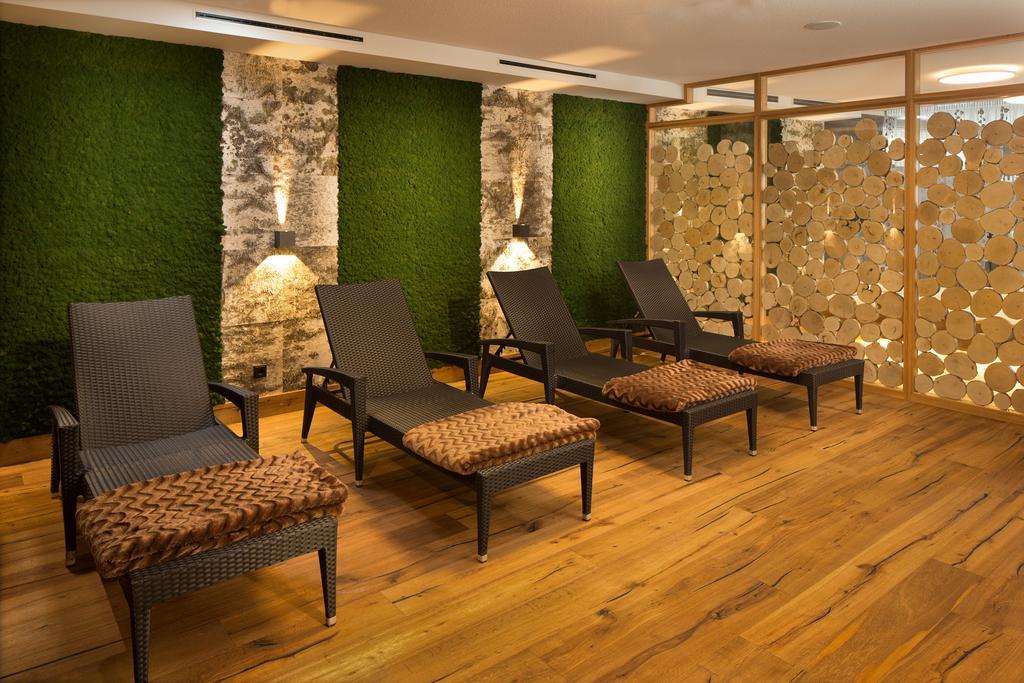 Viktoria Ferienhaus: Family Wellness Retreat with 4-Star Amenities Oberstdorf Exterior photo