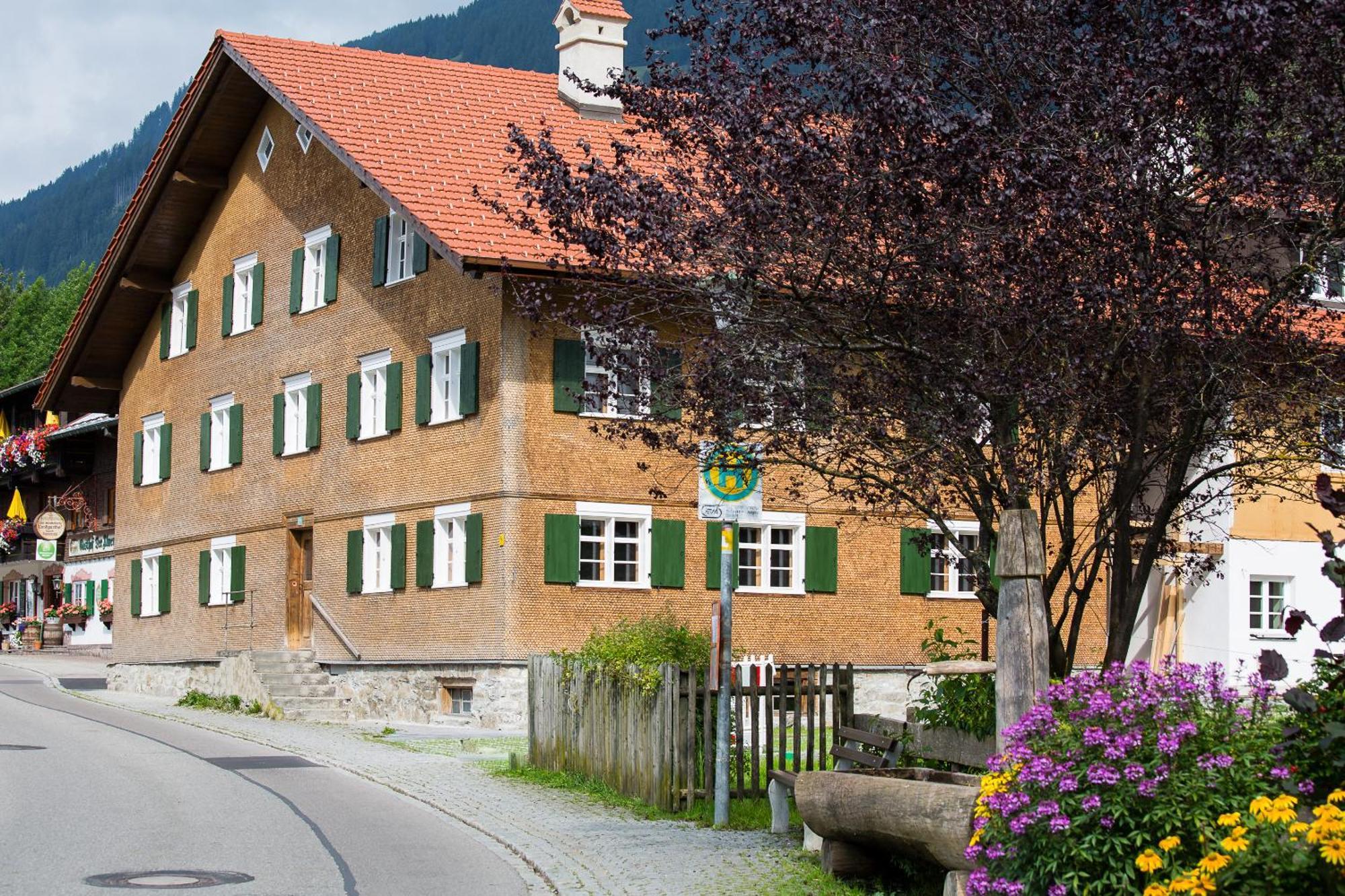 Viktoria Ferienhaus: Family Wellness Retreat with 4-Star Amenities Oberstdorf Exterior photo